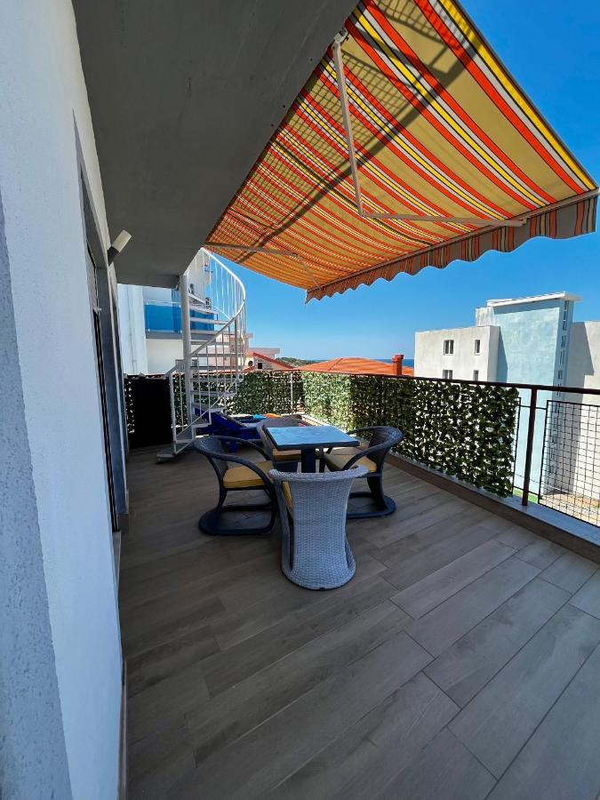Apartments Apartmani Bojana Утьеха Экстерьер фото