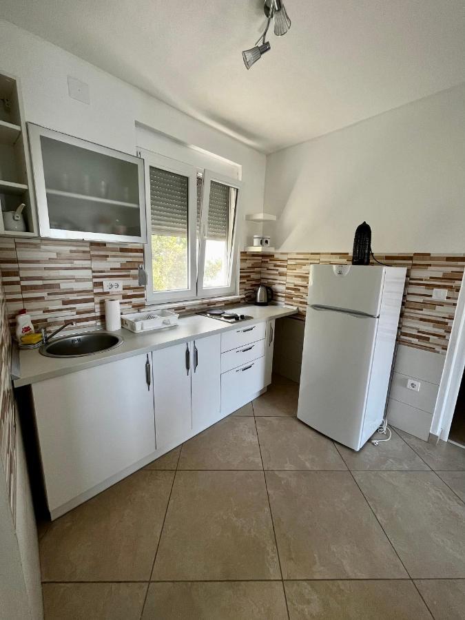 Apartments Apartmani Bojana Утьеха Экстерьер фото