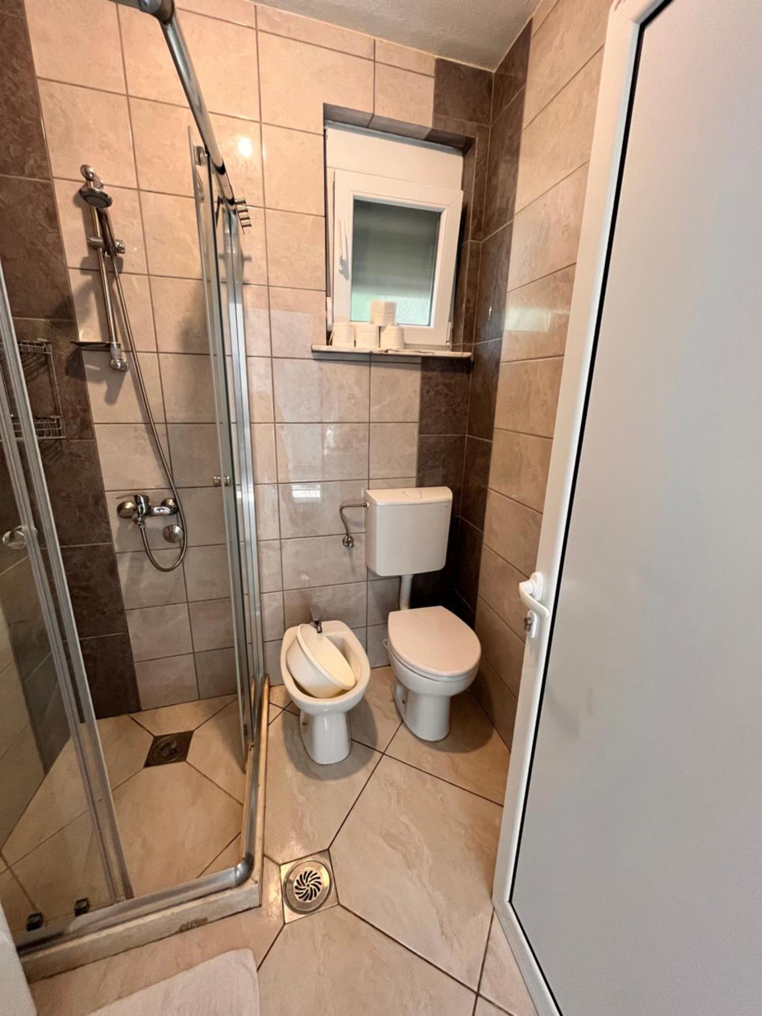 Apartments Apartmani Bojana Утьеха Экстерьер фото