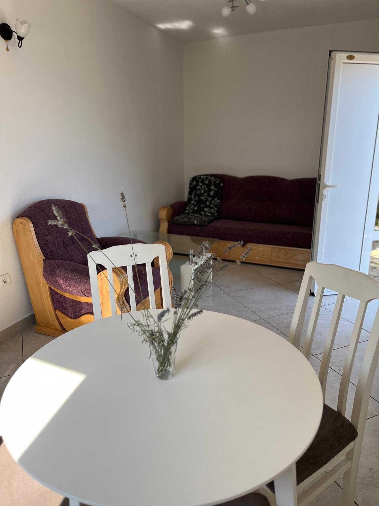 Apartments Apartmani Bojana Утьеха Экстерьер фото